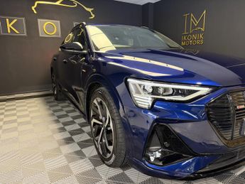 AUDI E-TRON 50 Black Edition