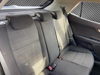 KIA STONIC 1.0 T-GDi 2