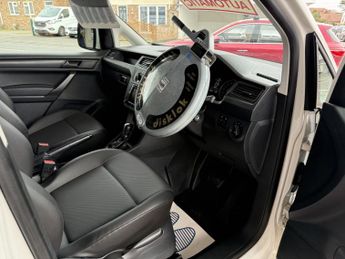 VOLKSWAGEN CADDY MAXI 2.0 TDI C20 Startline AUTOMATIC