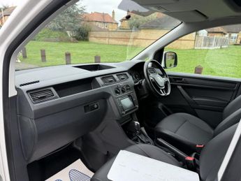 VOLKSWAGEN CADDY MAXI 2.0 TDI C20 Startline AUTOMATIC