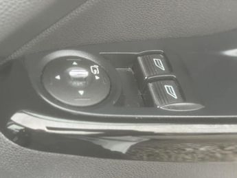 FORD FIESTA 1.0 T EcoBoost Titanium