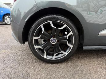 CITROEN DS3 1.6 e-HDi Airdream DStyle Plus Euro 5 (s/s) 3dr