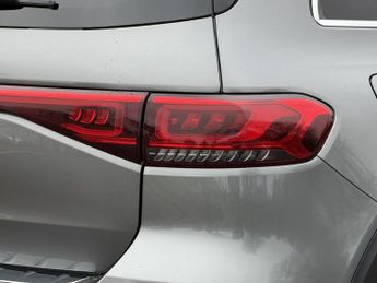 MERCEDES-BENZ EQB EQB 350 66.5kWh AMG Line