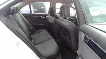 MERCEDES-BENZ C CLASS 2.1 C220 CDI BlueEfficiency SE Edition 125