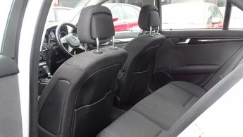 MERCEDES-BENZ C CLASS 2.1 C220 CDI BlueEfficiency SE Edition 125