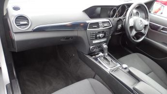 MERCEDES-BENZ C CLASS 2.1 C220 CDI BlueEfficiency SE Edition 125