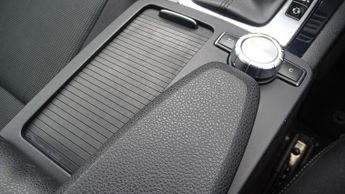 MERCEDES-BENZ C CLASS 2.1 C220 CDI BlueEfficiency SE Edition 125