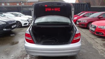 MERCEDES-BENZ C CLASS 2.1 C220 CDI BlueEfficiency SE Edition 125