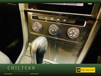 VOLKSWAGEN GOLF 1.5 TSI EVO SE Nav