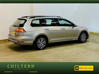 VOLKSWAGEN GOLF 1.5 TSI EVO SE Nav