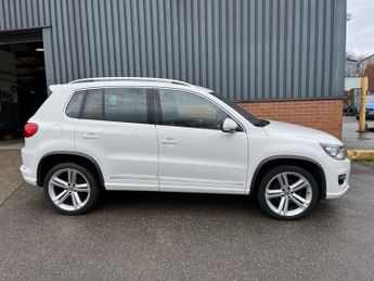 VOLKSWAGEN TIGUAN 2.0 TDI BlueMotion Tech R-Line