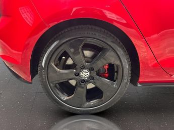 VOLKSWAGEN GOLF 2.0 TSI BlueMotion Tech GTI