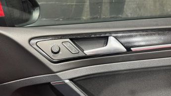 VOLKSWAGEN GOLF 2.0 TSI BlueMotion Tech GTI