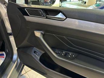 VOLKSWAGEN PASSAT 2.0 TDI EVO SEL