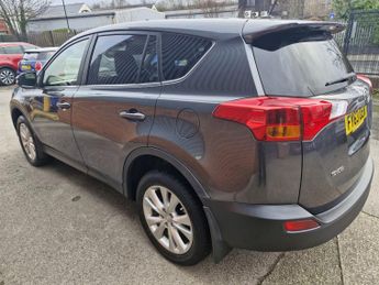 TOYOTA RAV4 2.2 D-CAT Icon