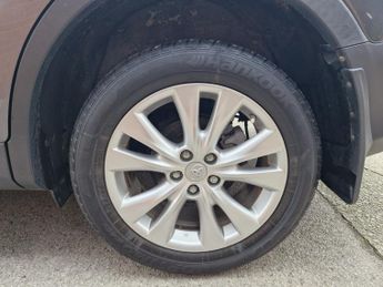 TOYOTA RAV4 2.2 D-CAT Icon