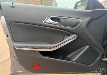 MERCEDES-BENZ CLA 2.1 CLA220d AMG Sport Coupe 7G-DCT Euro 6 (s/s) 4dr