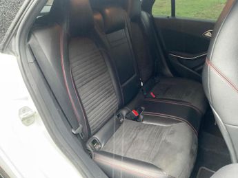 MERCEDES-BENZ CLA 2.1 CLA200d AMG Line Shooting Brake 7G-DCT Euro 6 (s/s) 5dr