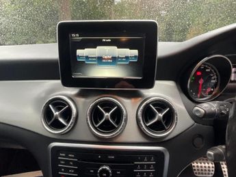 MERCEDES-BENZ CLA 2.1 CLA200d AMG Line Shooting Brake 7G-DCT Euro 6 (s/s) 5dr