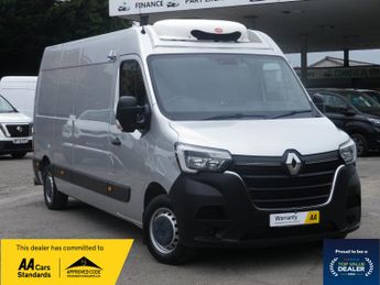 Renault Master 2.3 FWD LM35 dCi 135 Business Refrigerated Van with Overnight St