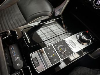 LAND ROVER DISCOVERY 3.0 SD V6 HSE Luxury Auto 4WD Euro 6 (s/s) 5dr