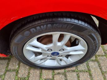 FORD FIESTA 1.0 T EcoBoost Zetec
