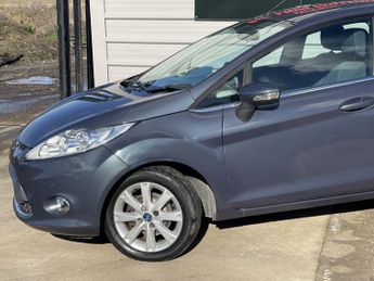 FORD FIESTA 1.4 Zetec