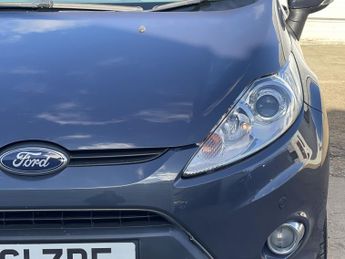 FORD FIESTA 1.4 Zetec