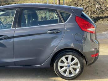 FORD FIESTA 1.4 Zetec