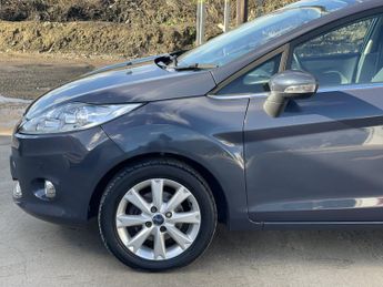 FORD FIESTA 1.4 Zetec