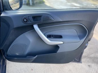 FORD FIESTA 1.4 Zetec