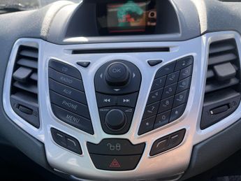 FORD FIESTA 1.4 Zetec