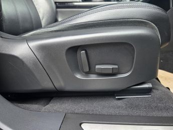 LAND ROVER RANGE ROVER EVOQUE 2.0 D180 MHEV R-Dynamic S