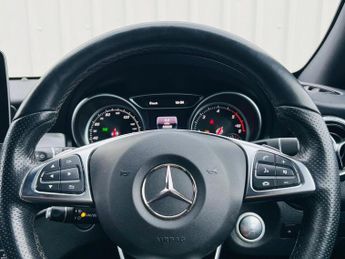 MERCEDES-BENZ CLA 2.1 CLA220d AMG Line Night Edition Coupe 7G-DCT Euro 6 (s/s) 4dr