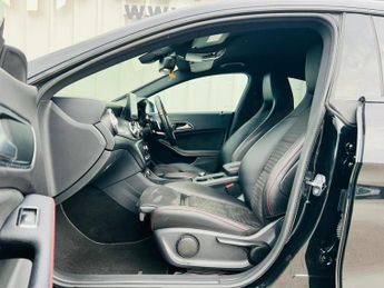 MERCEDES-BENZ CLA 2.1 CLA220d AMG Line Night Edition Coupe 7G-DCT Euro 6 (s/s) 4dr