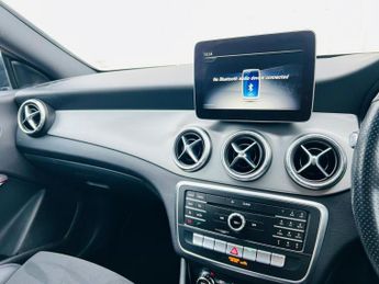 MERCEDES-BENZ CLA 2.1 CLA220d AMG Line Night Edition Coupe 7G-DCT Euro 6 (s/s) 4dr