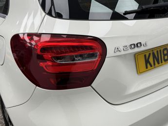 MERCEDES-BENZ A CLASS 2.1 A200d SE