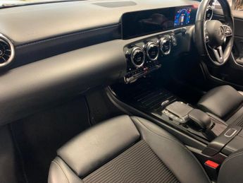 MERCEDES-BENZ A CLASS 1.3 A200 Sport (Executive) 7G-DCT Euro 6 (s/s) 5dr
