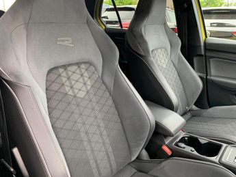 VOLKSWAGEN GOLF 1.5 eTSI MHEV R-Line DSG Euro 6 (s/s) 5dr