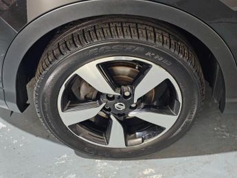 NISSAN QASHQAI 1.6 dCi N-Connecta XTRON 2WD Euro 6 (s/s) 5dr