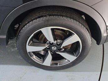 NISSAN QASHQAI 1.6 dCi N-Connecta XTRON 2WD Euro 6 (s/s) 5dr