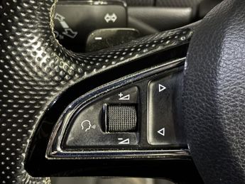 SKODA SUPERB 2.0 TDI SportLine