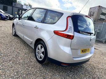 RENAULT GRAND SCENIC 1.5 dCi Dynamique