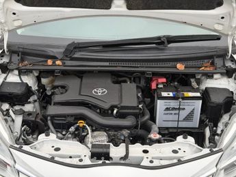 TOYOTA VITZ 1.0 Automatic Petrol Euro5 5dr