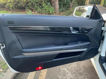 MERCEDES-BENZ E CLASS 3.0 E350 CDI V6 BlueEfficiency Sport Edition 125 Cabriolet G-Tro