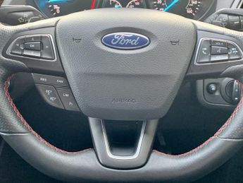 FORD KUGA 2.0 TDCi EcoBlue ST-Line Edition