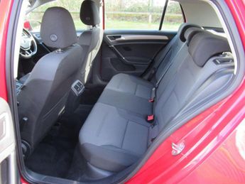 VOLKSWAGEN GOLF 1.6 TDI BlueMotion Tech Match DSG Euro 5 (s/s) 5dr
