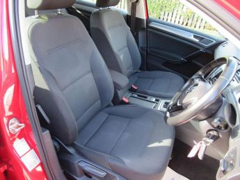 VOLKSWAGEN GOLF 1.6 TDI BlueMotion Tech Match DSG Euro 5 (s/s) 5dr