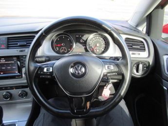 VOLKSWAGEN GOLF 1.6 TDI BlueMotion Tech Match DSG Euro 5 (s/s) 5dr