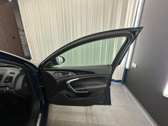 VAUXHALL INSIGNIA 2.0 CDTi ecoFLEX Tech Line Euro 5 (s/s) 5dr